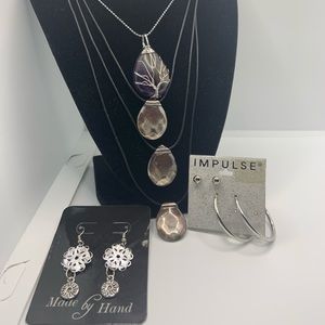 bundle of 2 necklaces & earrings